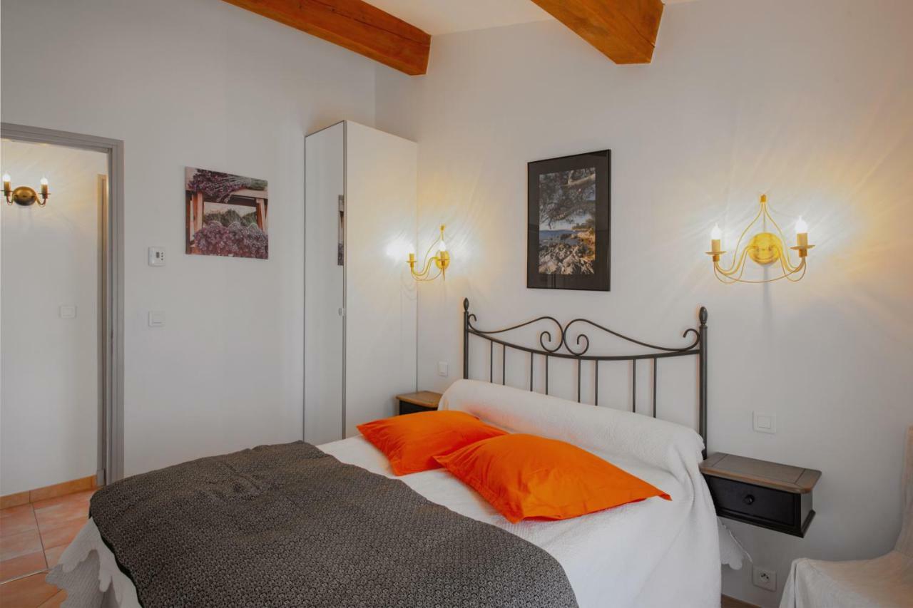 Coustelline Apartment Le Lavandou Luaran gambar